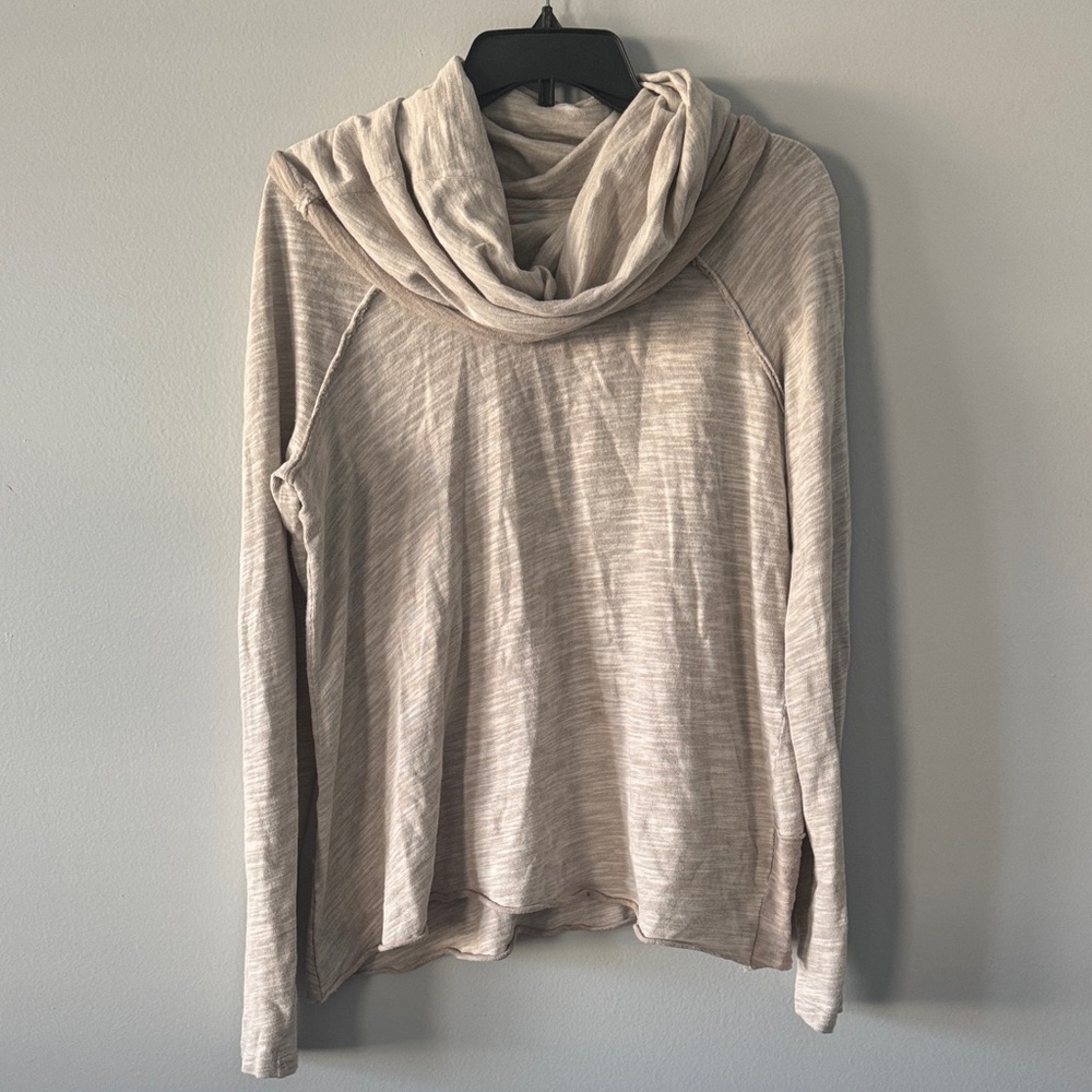 Free People FP Beach Women's Cocoon Cowl Neck Top Size M Based on Measurements - Picture 2 of 10